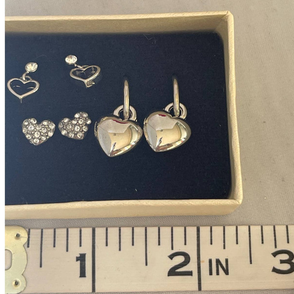 3 pairs of heart shaped earrings silver toned NIB - Picture 3 of 3